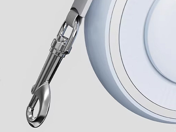 Electroplated alloy swivel hook on retractable dog leash